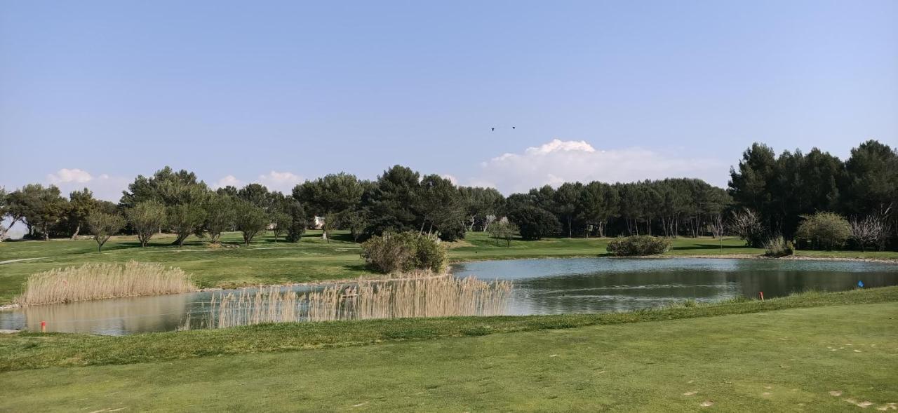 Charmant T2 Climatise Avec Belle Vue , Golf De Pont-Royal 말러모트 외부 사진