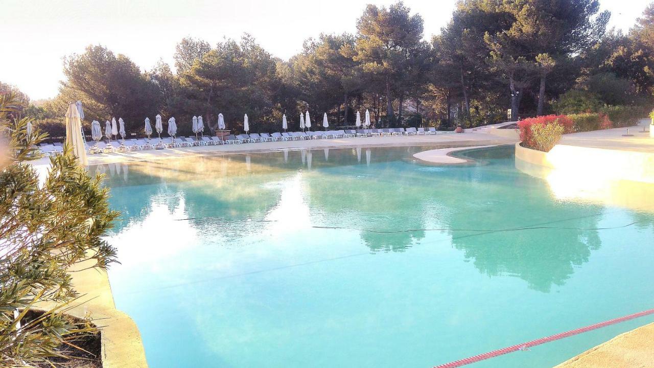 Charmant T2 Climatise Avec Belle Vue , Golf De Pont-Royal 말러모트 외부 사진